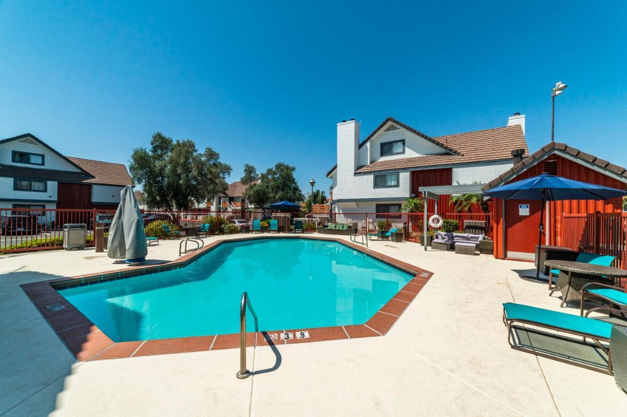 Metro Phx Upstairs 2Bd Sleeps 6 Heated Pool No Pets Allowed Phoenix Exterior photo